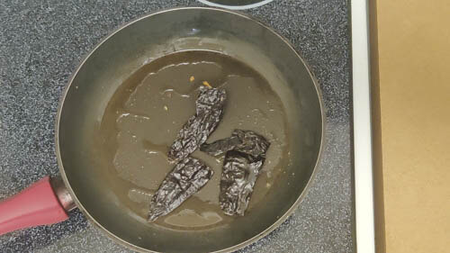 frying the pasilla peppers