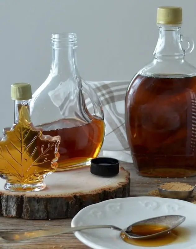 agave-syrup-over-pancakes