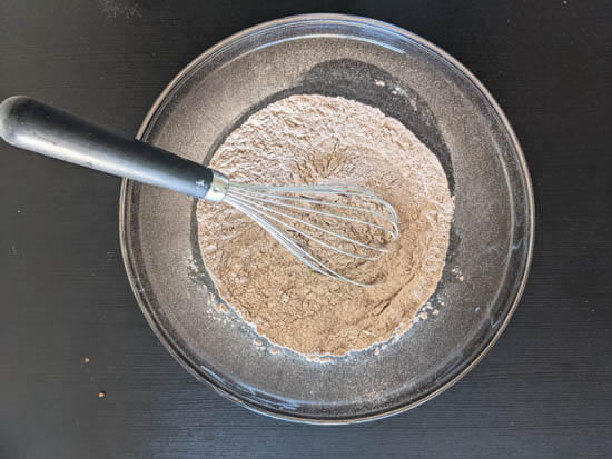 dry ingredients mixed togther